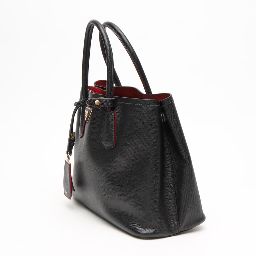 17782_b96cc836c9-793-38316_2-square