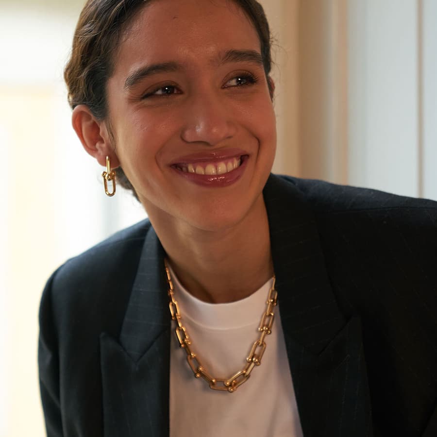 23494_6810913521-en__4x5_ig_org_tiffanychain-square