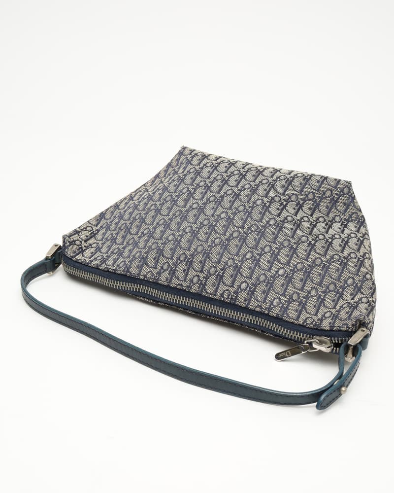 16669_4ce76e3d8e-788-206145-full