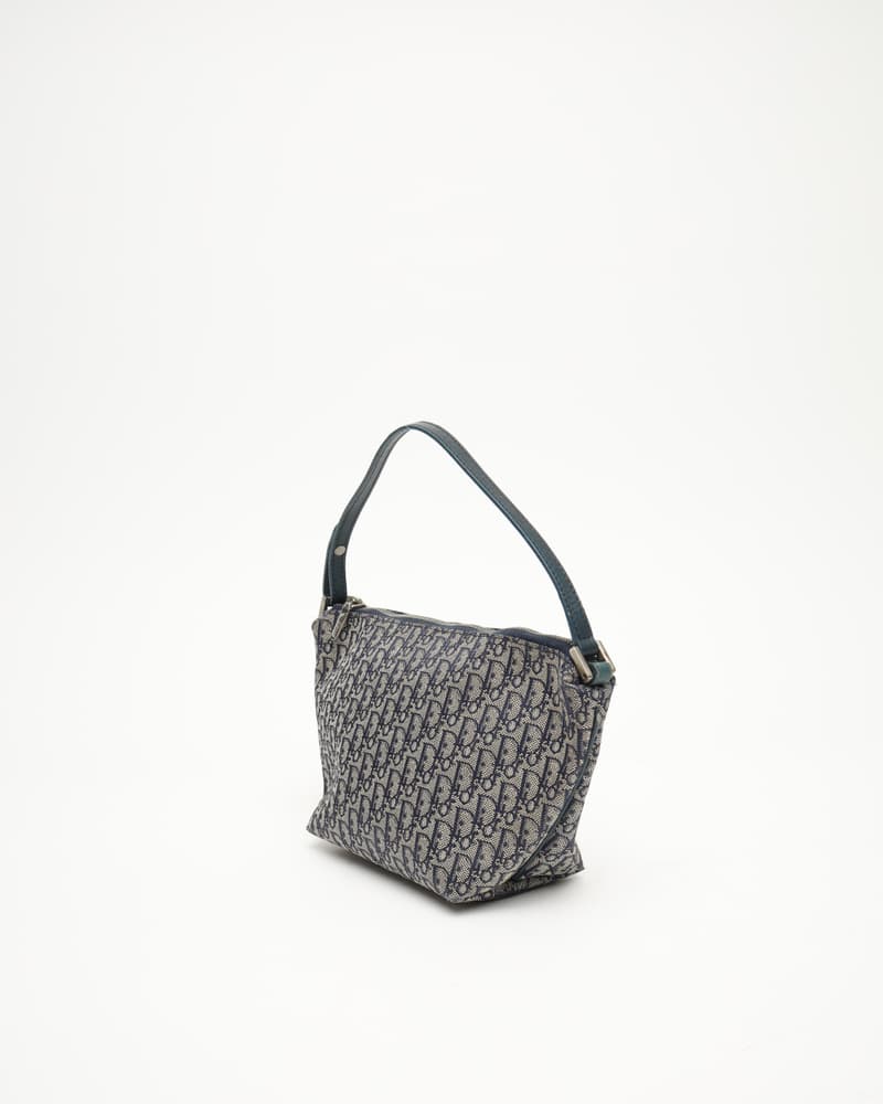 16669_7238be0874-788-206142-full