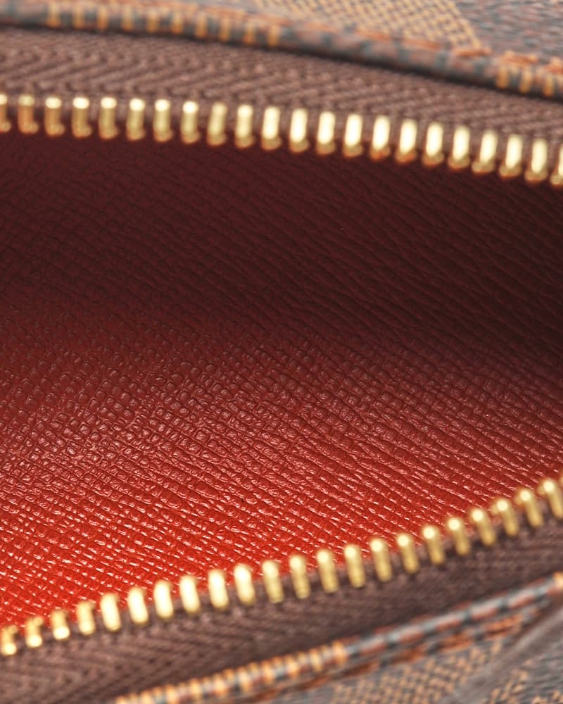 19751_161327f45d-799-21703_11-full